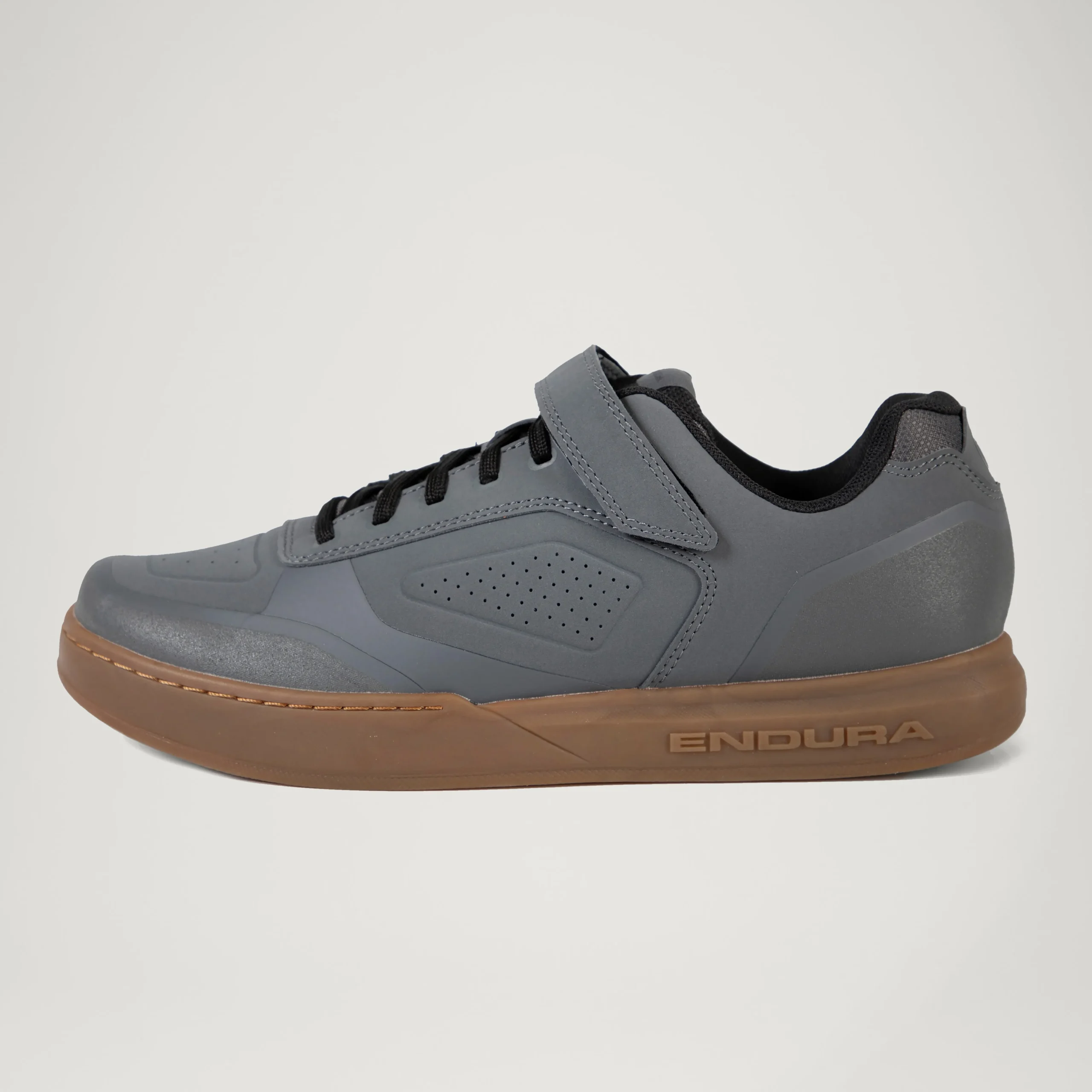 Hummvee Clipless Shoes