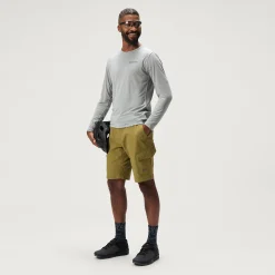 Men's Loop Cargo Shorts