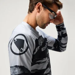 Men's Ltd Mountain Camo L/S Tee
