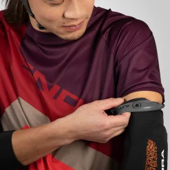 MT500 D3O® Elbow Pads