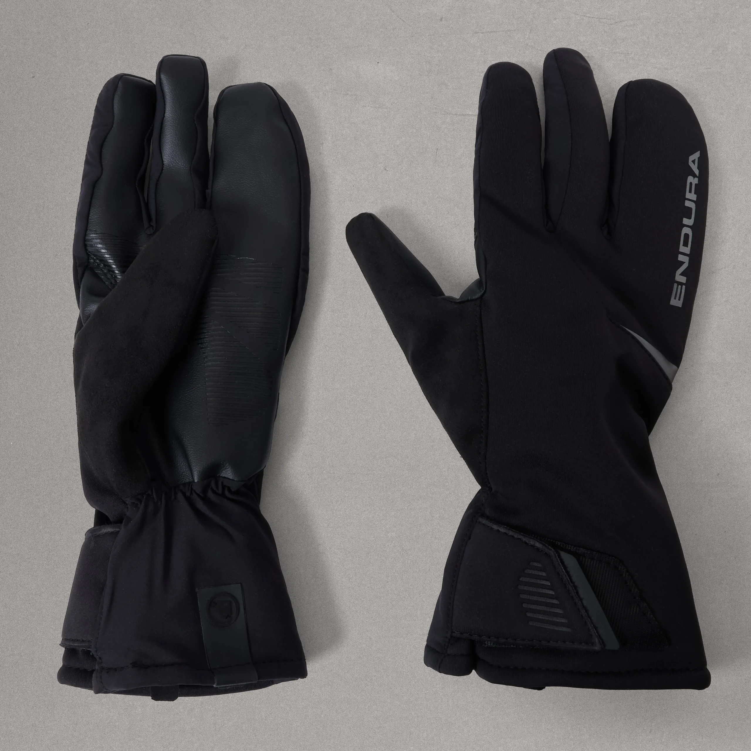 MT500 Freezing Point Lobster Gloves