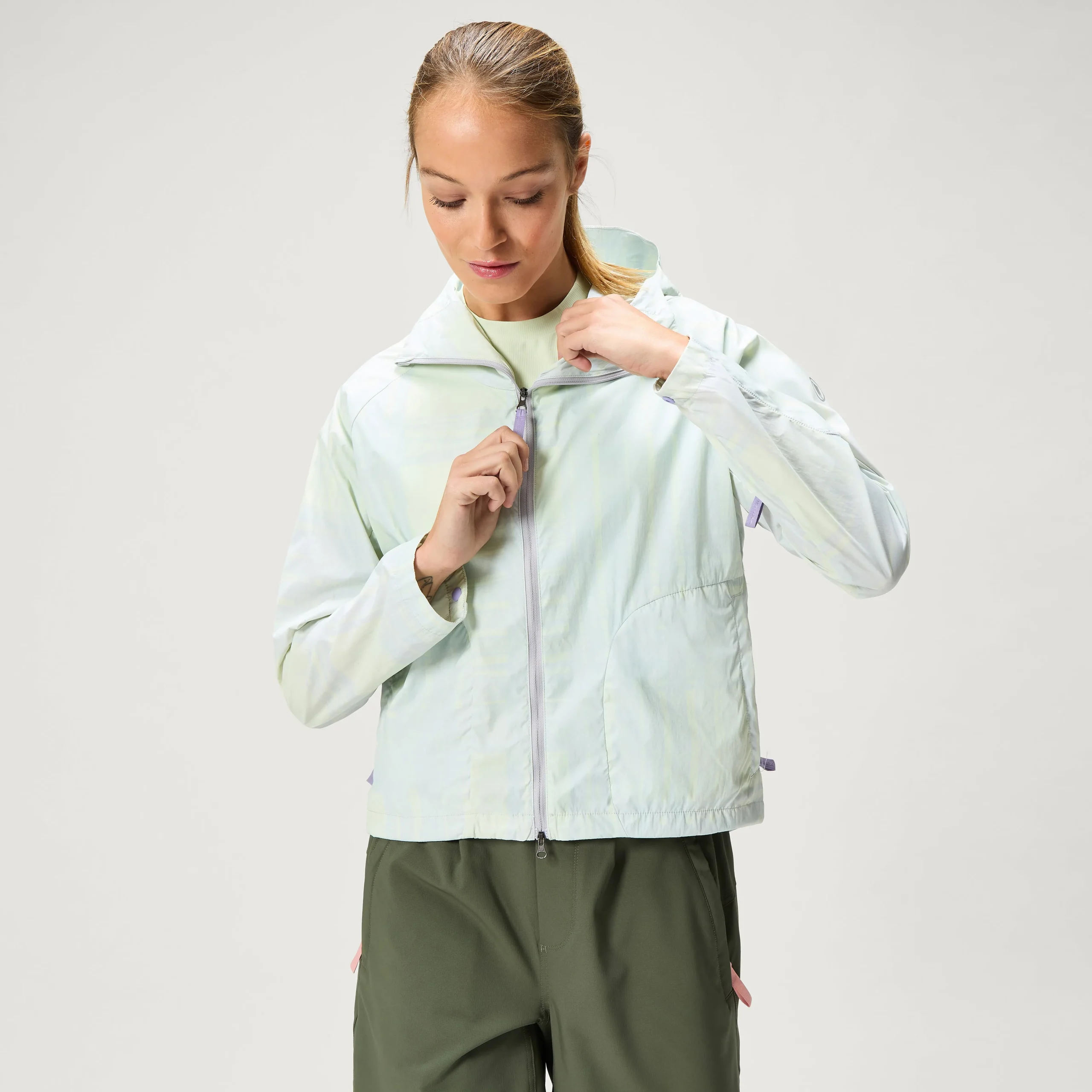 Women's SulTrac Breathable Lightweight Jacket